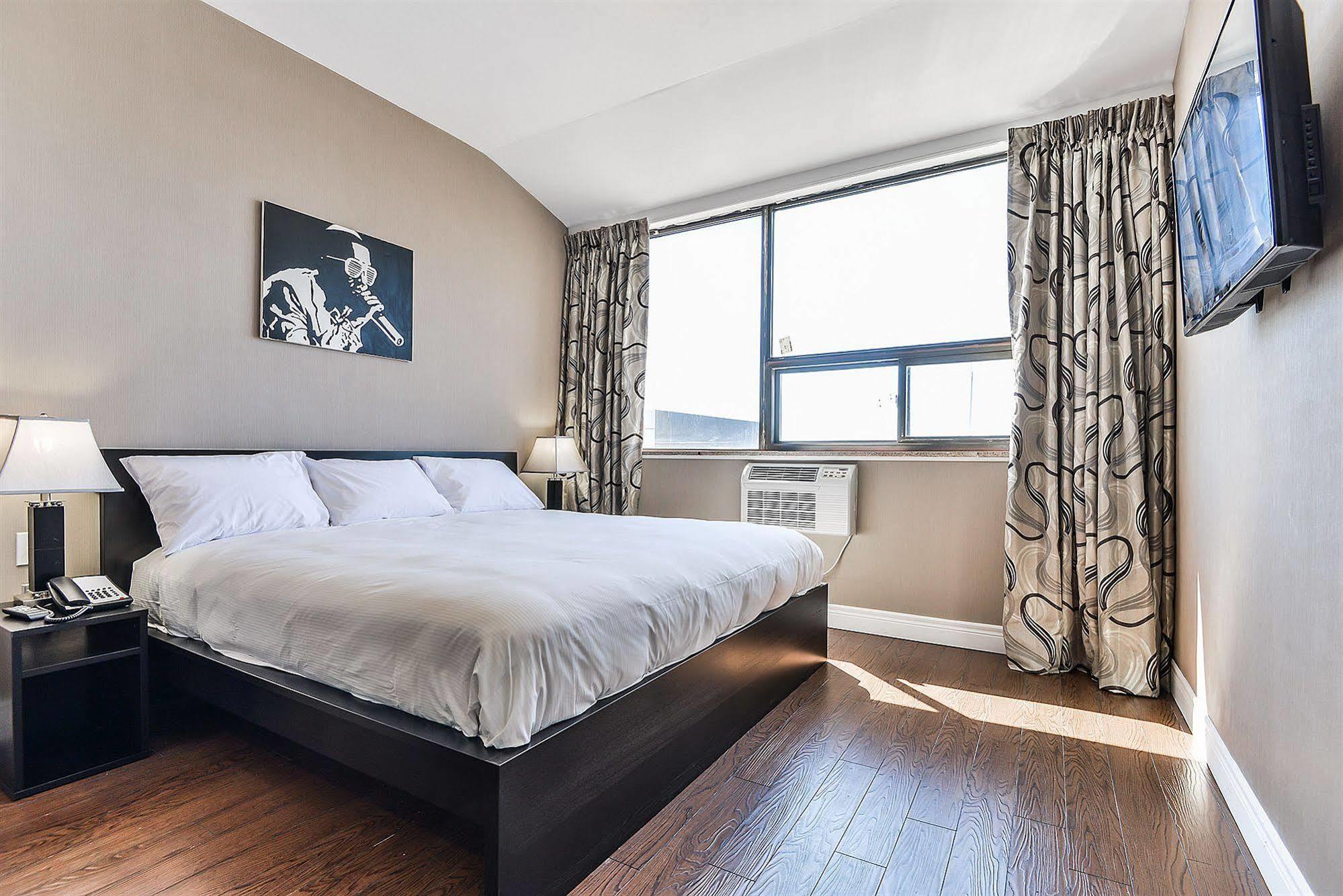 Nu Hotel Toronto Airport Мисисага Екстериор снимка